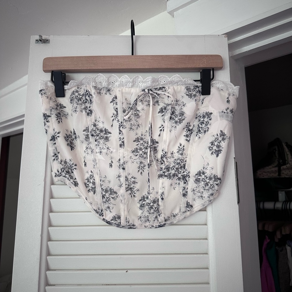 Isabell’s Cabnit Floral Lace-Trimmed Women's top